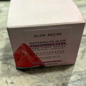Glow Recipe Watermelon Glow Hyaluronic Clay Pore Tight Facial Mask